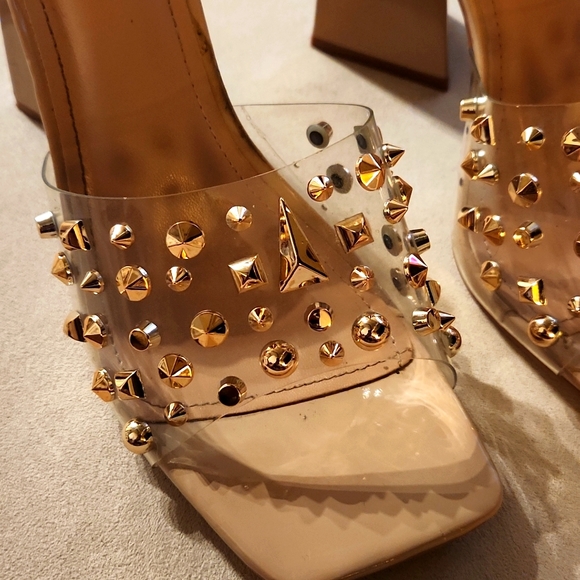 Cape Robbin Remember Your Comfort slide. Great Condition! Sz. 9. - Picture 2 of 8